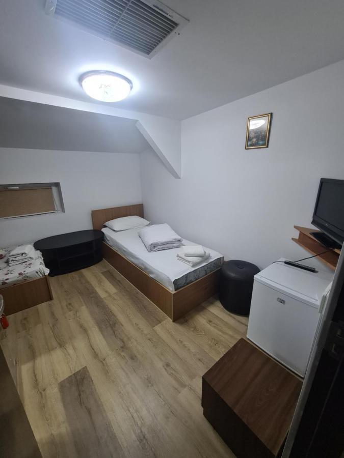 Pielestii Hotel Safta Hotels מראה חיצוני תמונה